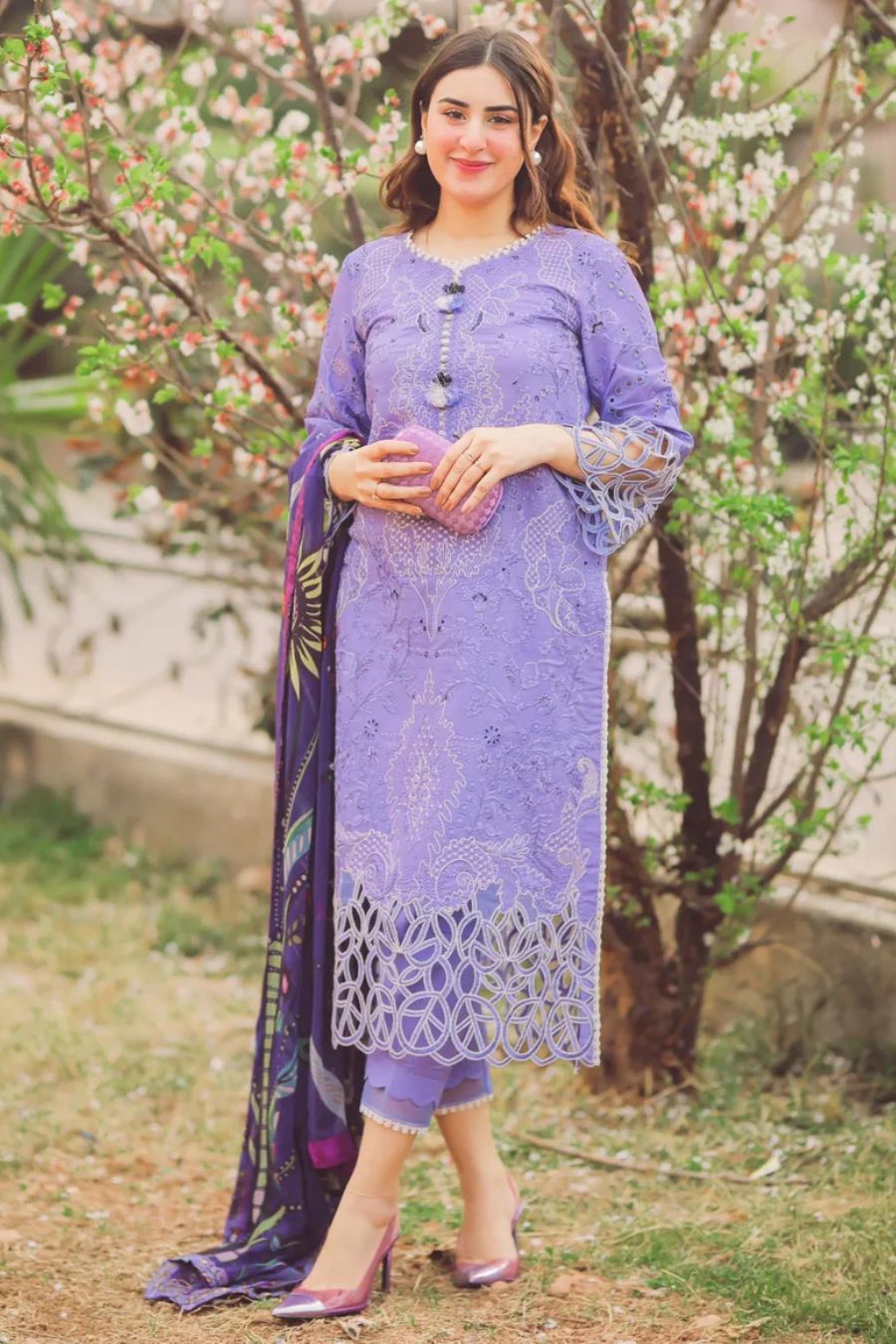 MUSHQ - 3PC LAWN EMBROIDERED SHIRT WITH SILK PRINTED DUPATA AND TROUSER - HZG1288